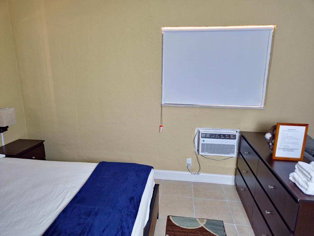The Vacay Inn Lauderdale Lakes Bagian luar foto